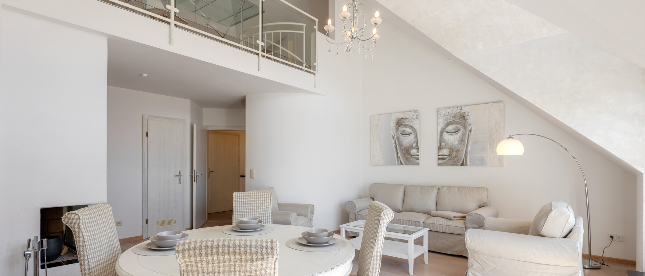 gallery apartment  Pullach im Isartal 02 living area 12007