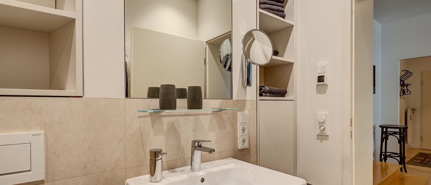 apartment München Bogenhausen 03 bathroom 1203