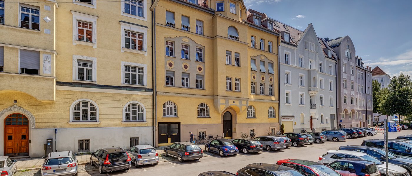 apartment München Bogenhausen 04 view 1203