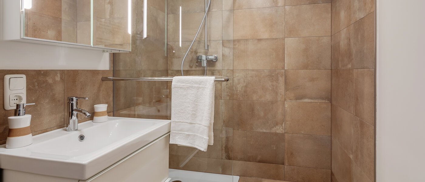 apartment München Pasing 01 bathroom 12030