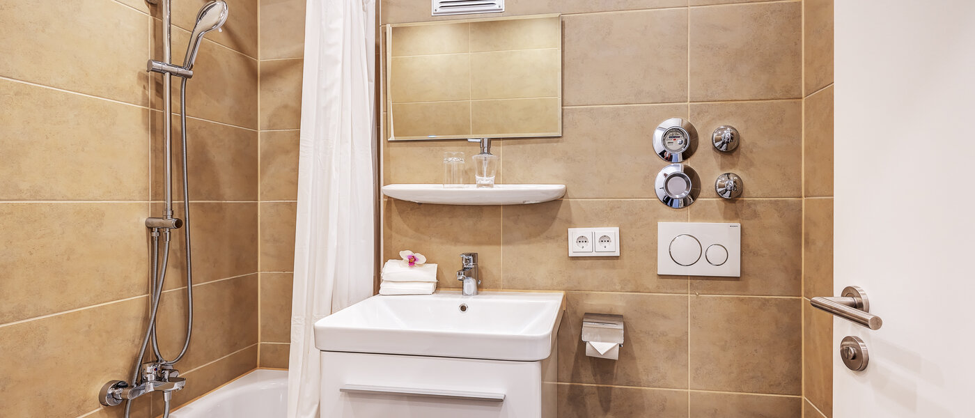 apartment München Pasing 01 bathroom 12032