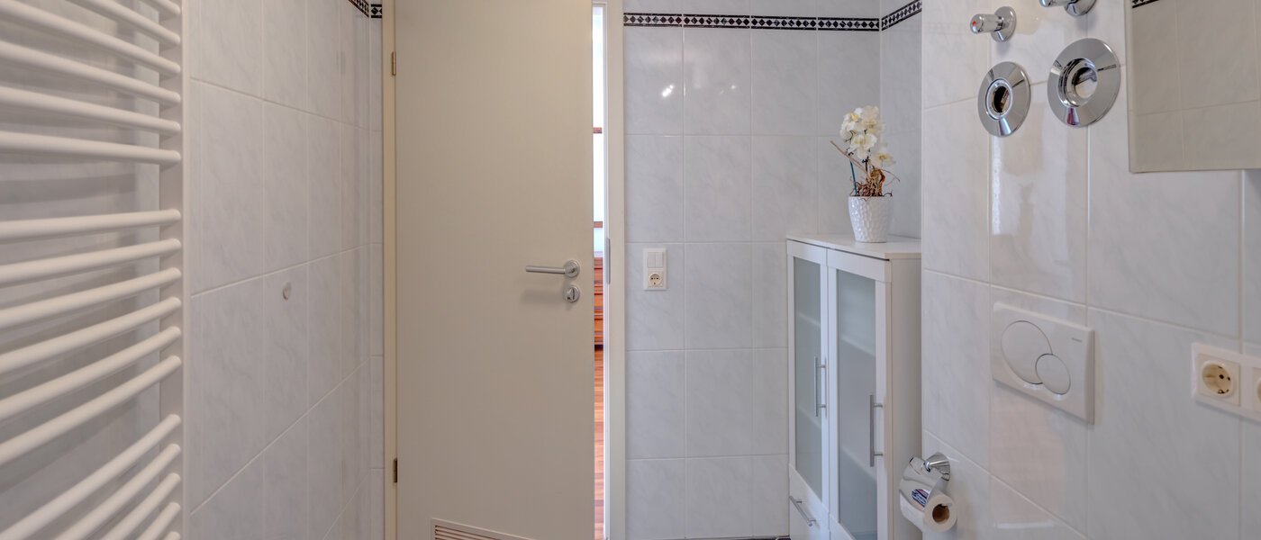 apartment München Obersendling 02 bathroom 12035