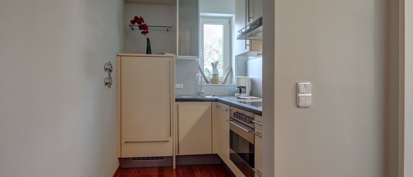 attic apartment München Oberföhring 01 kitchen 1205