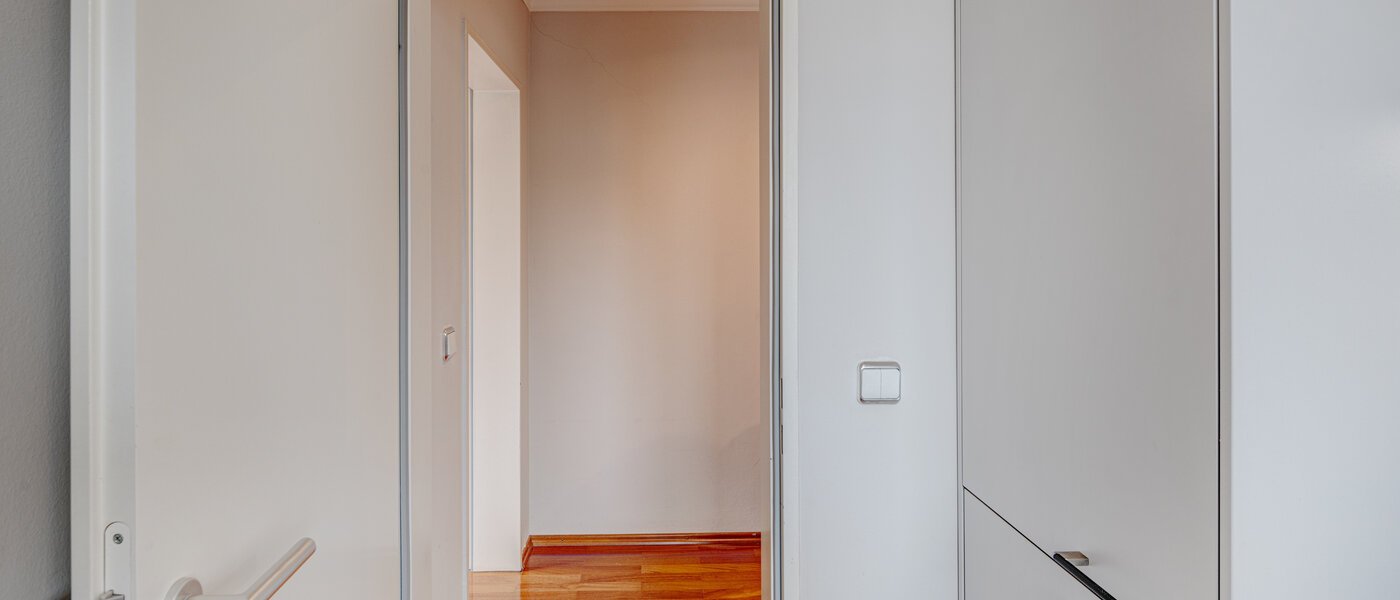 attic apartment München Oberföhring 03 kitchen 1206