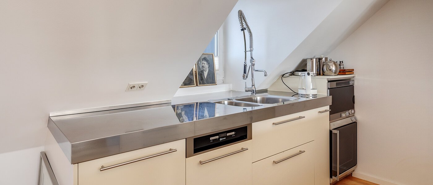 maisonette München Ludwigsvorstadt 02 kitchen 12126