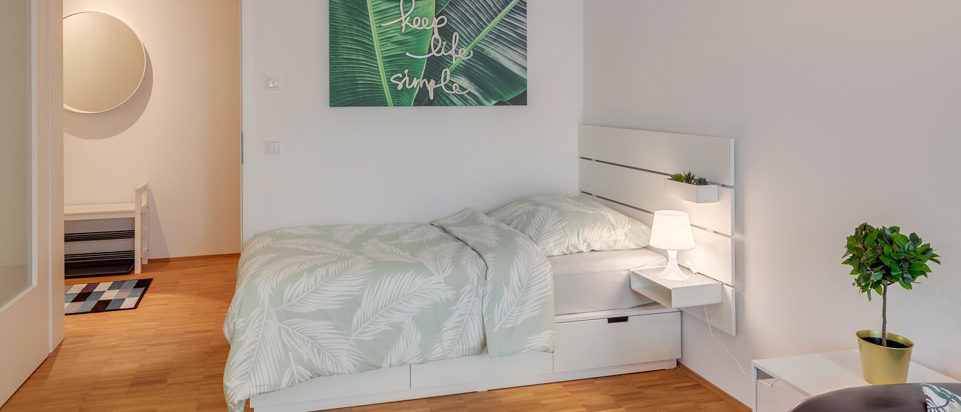 apartment München Haidhausen 01 sleeping area 12142