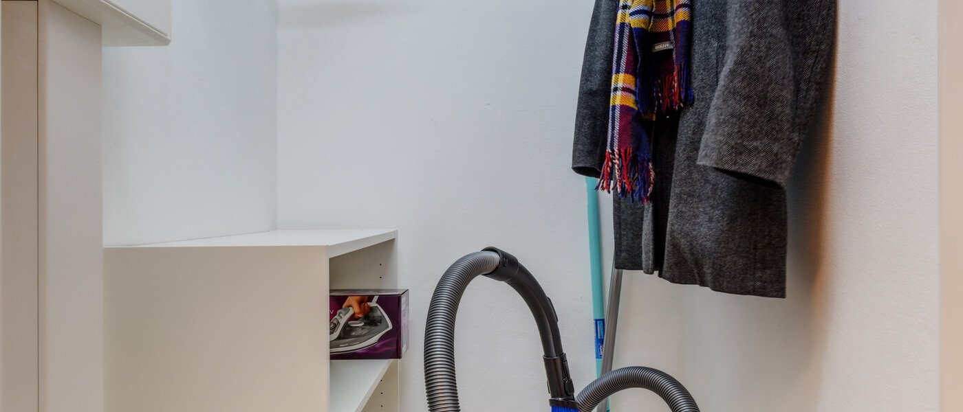 apartment München Maxvorstadt - Museumsviertel 01 storage room 1215