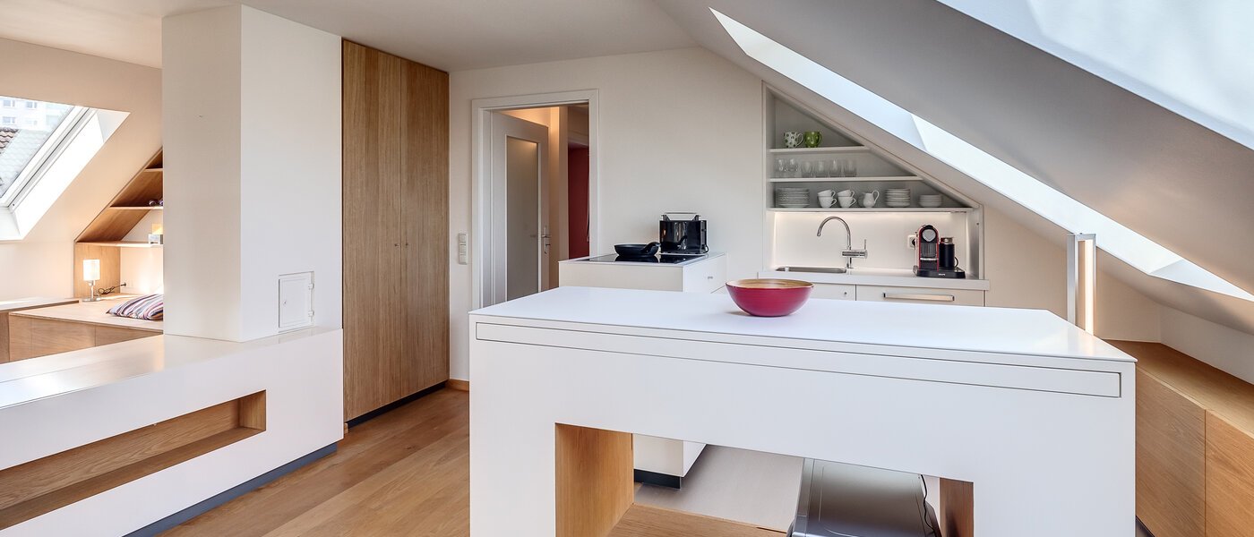 attic apartment München Großhadern 01 kitchen 12176