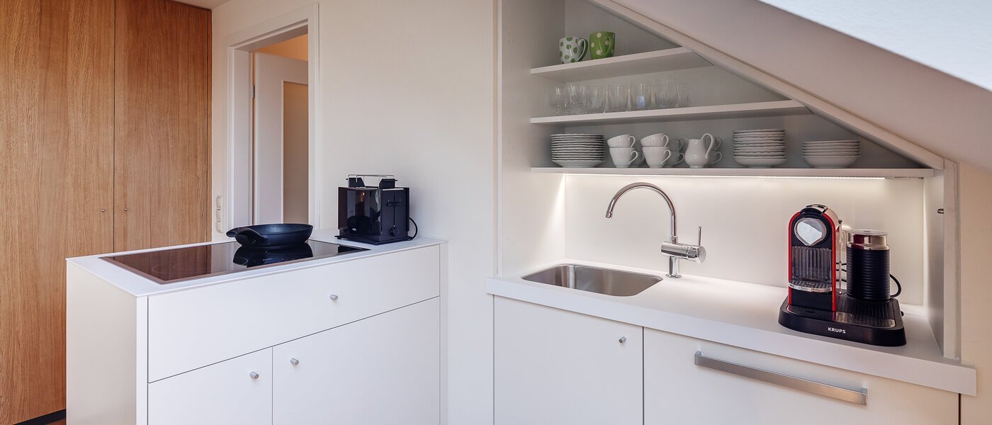 attic apartment München Großhadern 03 kitchen 12176