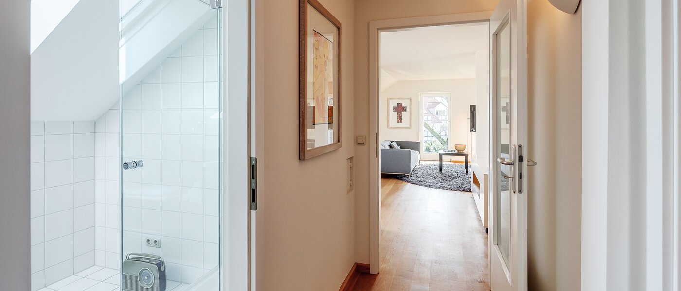 attic apartment München Großhadern 02 hall 12176
