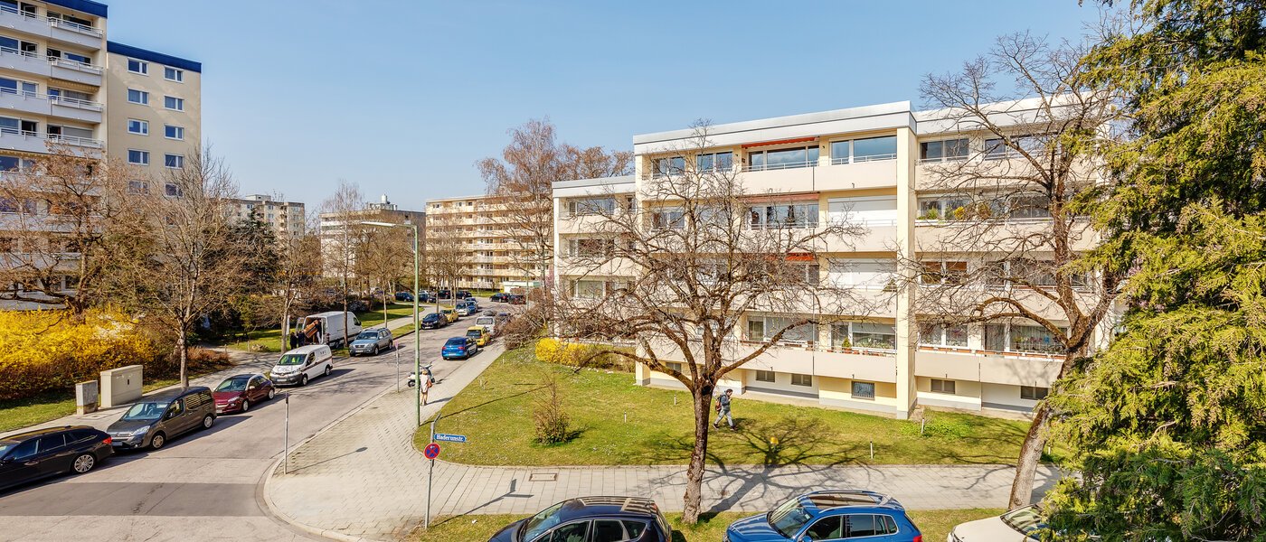 attic apartment München Großhadern 03 view 12176