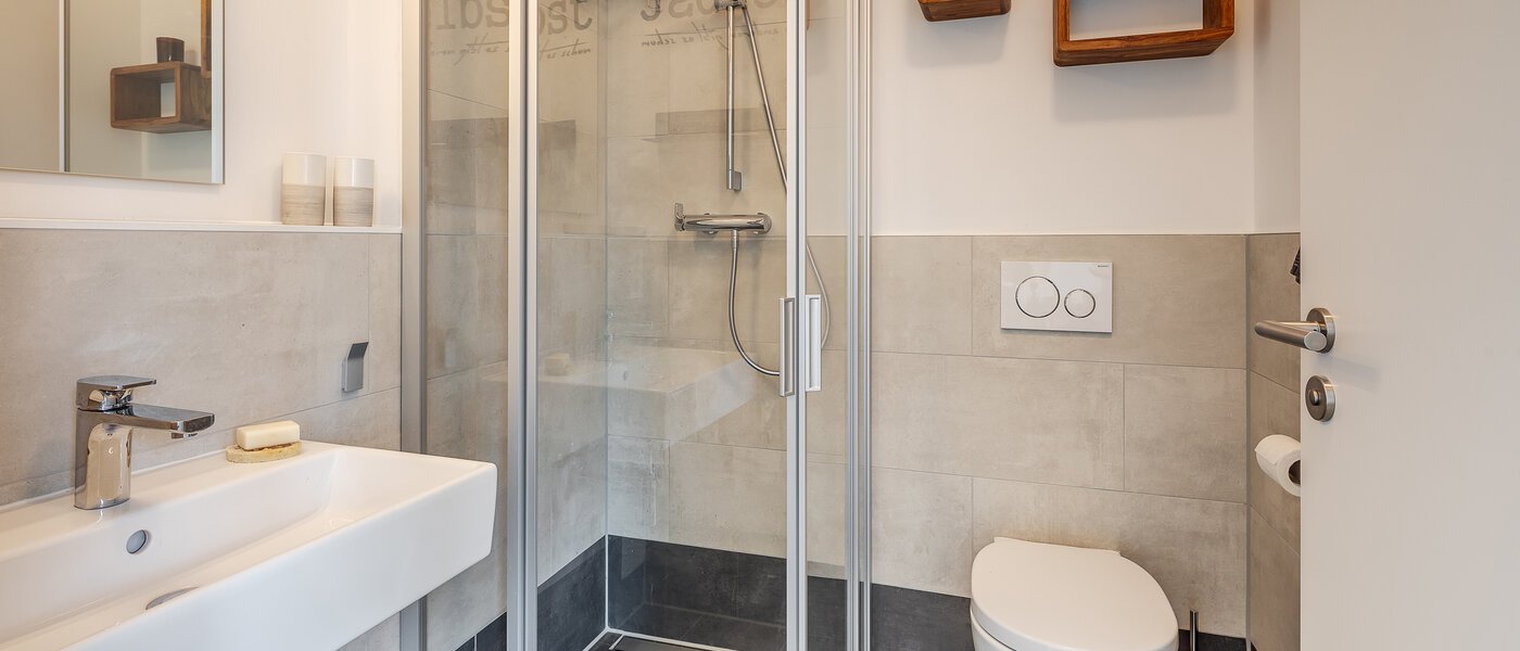 apartment München Thalkirchen 02 bathroom 12190