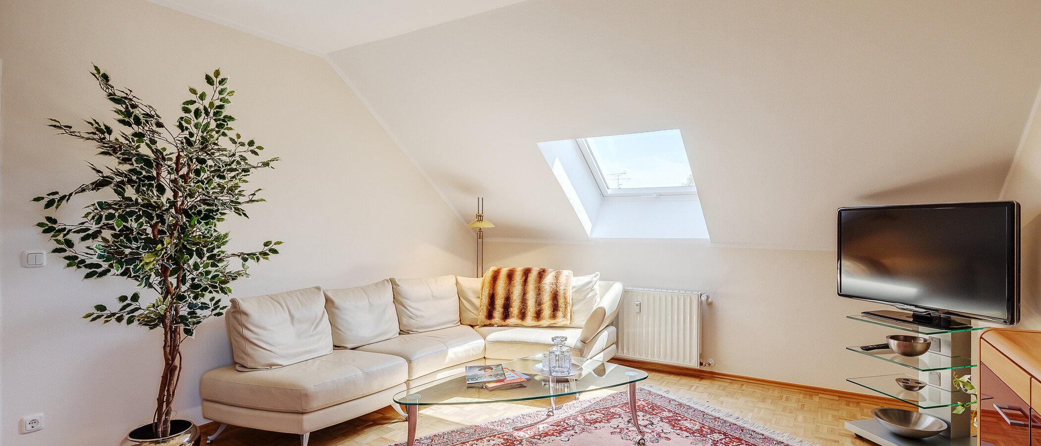 attic apartment München Waldperlach 02 living area 12208