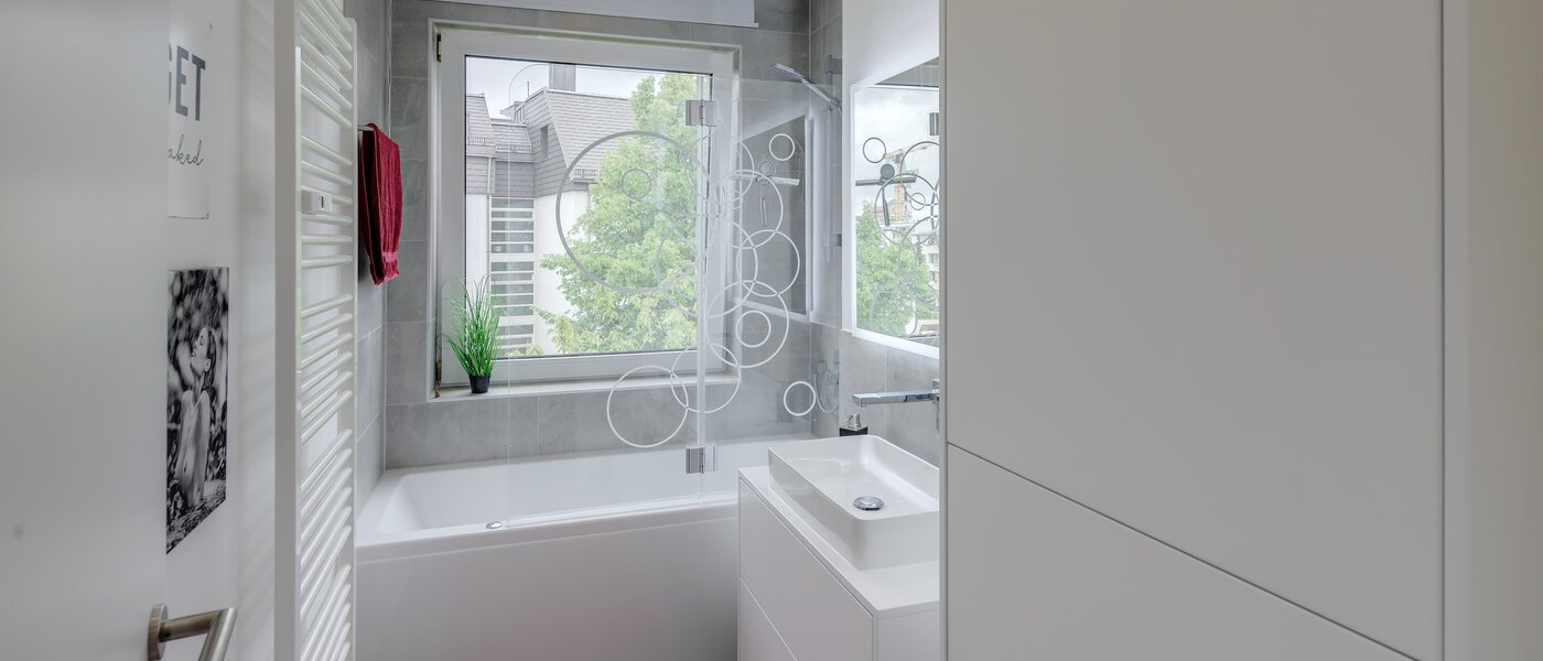 apartment München Westpark 01 bathroom 12215