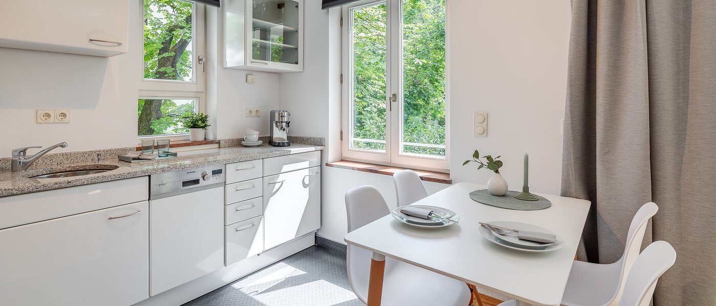 apartment München Schwabing 02 kitchen 12216