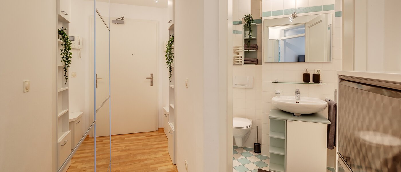 apartment München Schwabing 03 hall 12216