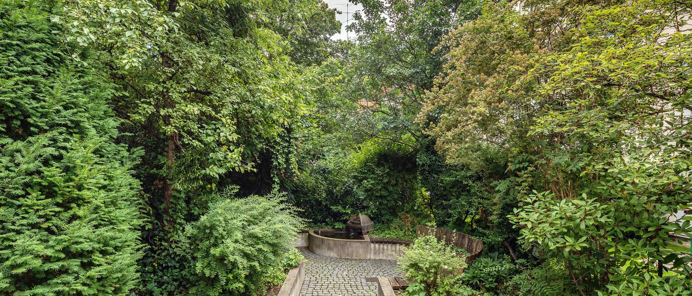 apartment München Schwabing 01 inner courtyard  12216