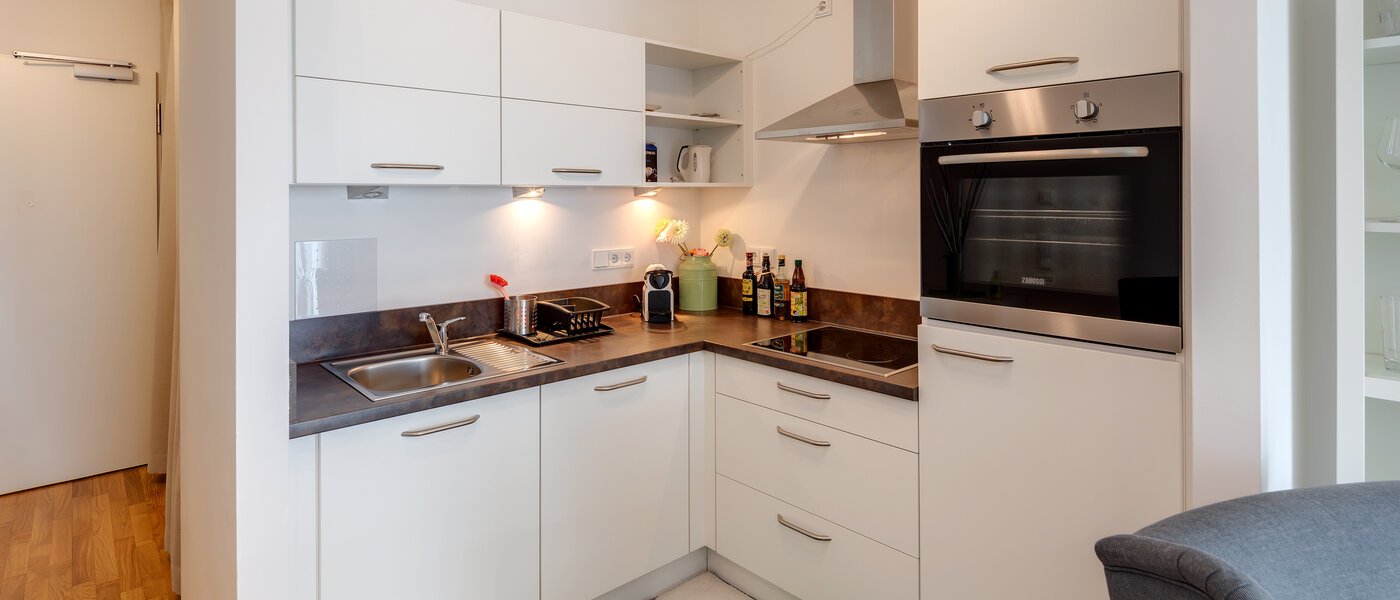 apartment München Moosach 01 kitchen 12221