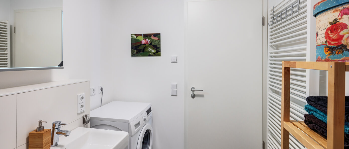 apartment München Moosach 03 bathroom 12221