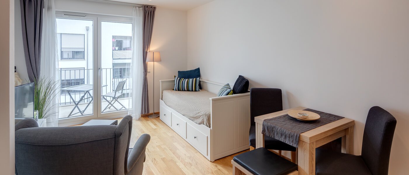 apartment München Moosach 02 living area 12221