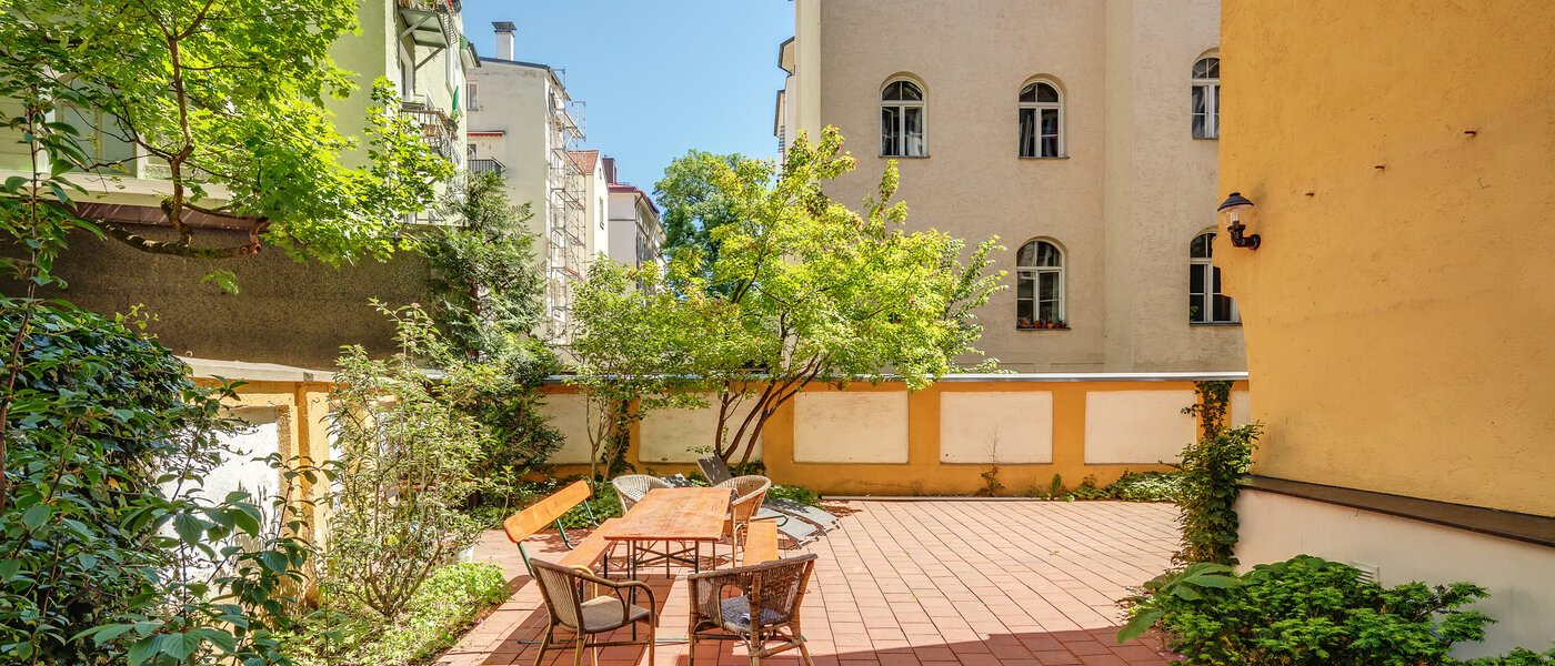 apartment München Isarvorstadt 03 inner courtyard  12242