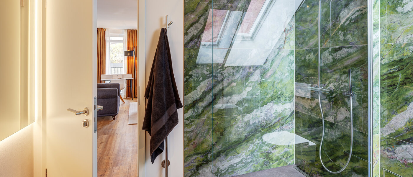 attic apartment München Lehel 06 bathroom 12257