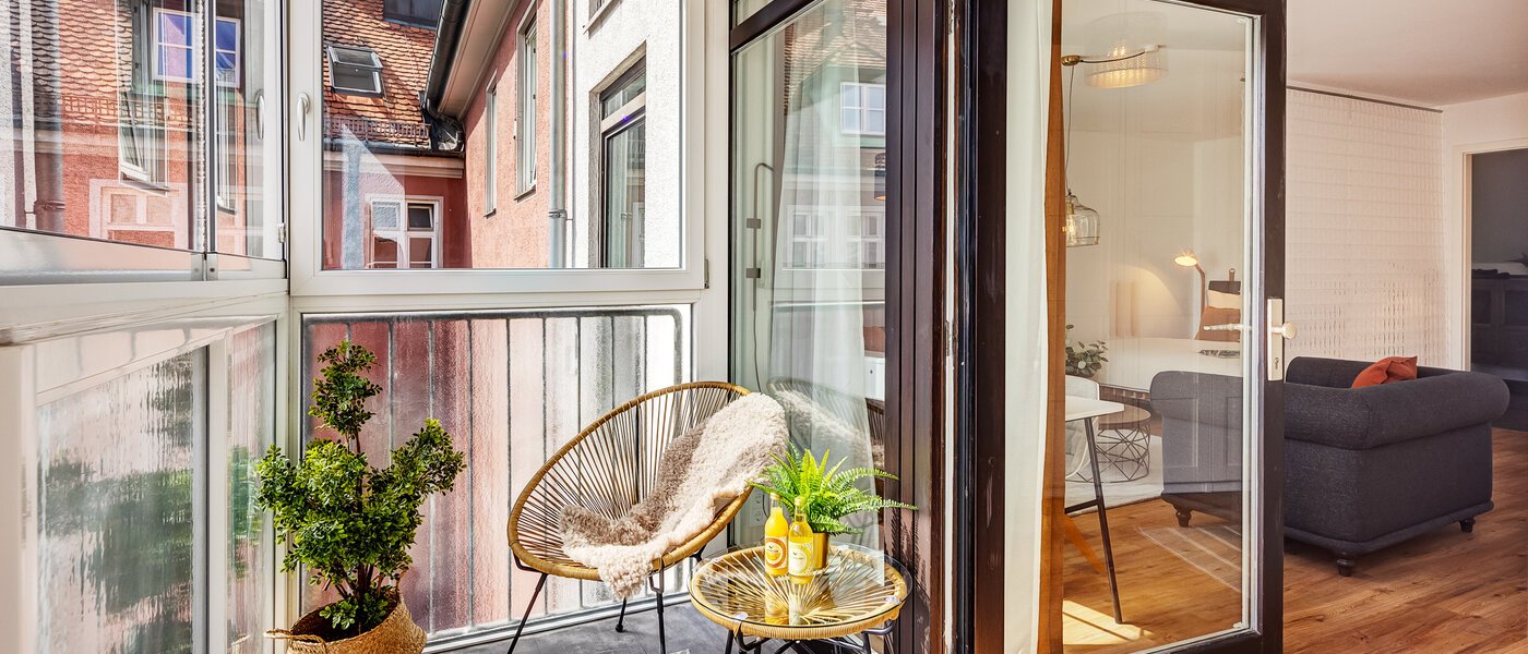 attic apartment München Lehel 01 balcony 12257