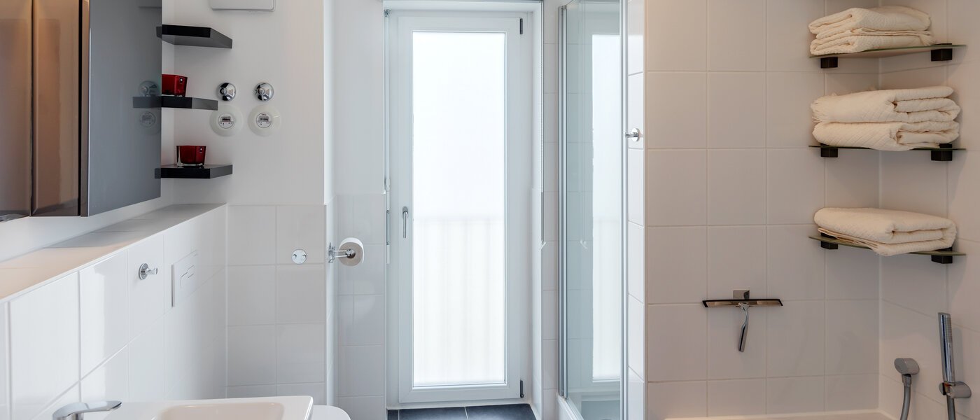 apartment München Messestadt Riem 02 bathroom 12258