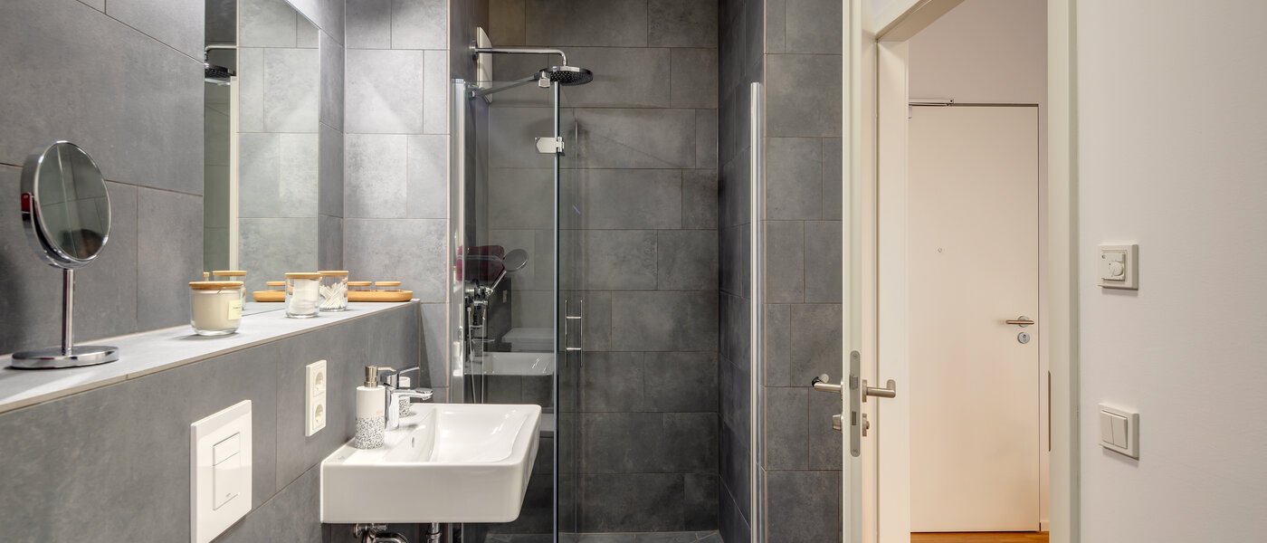 apartment München Haidhausen 01 bathroom 12259