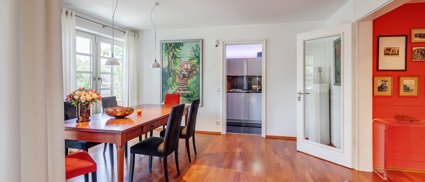 apartment München Herzogpark 03 dining area 12265