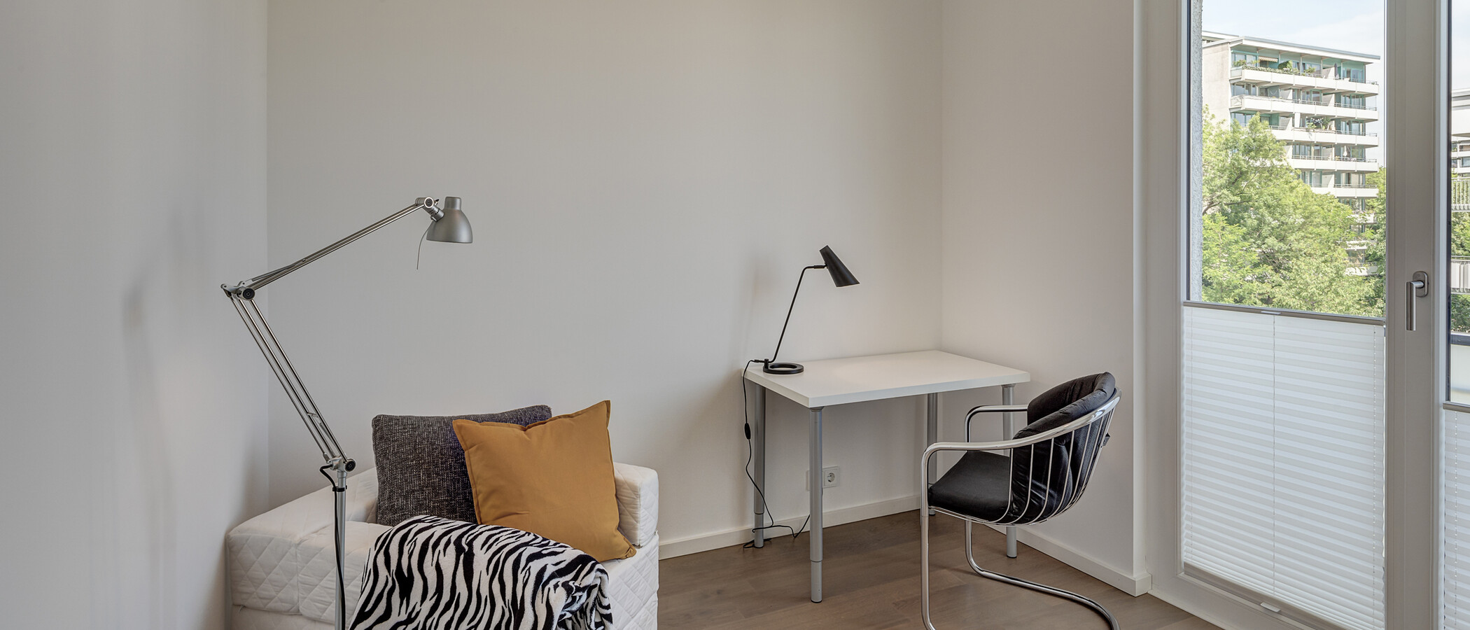 apartment München Schwabing-West 01 office 12272