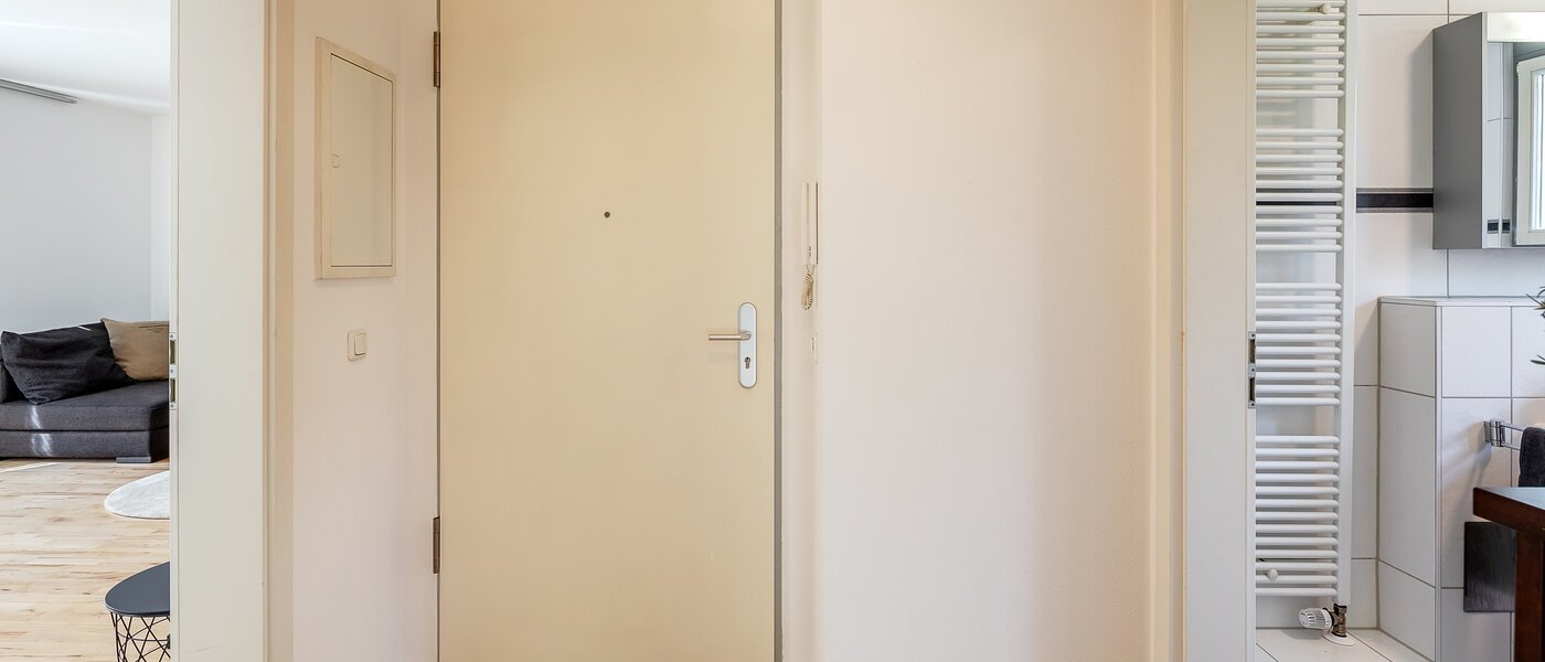 apartment with garden 	 München Messestadt Riem 03 hall 12287