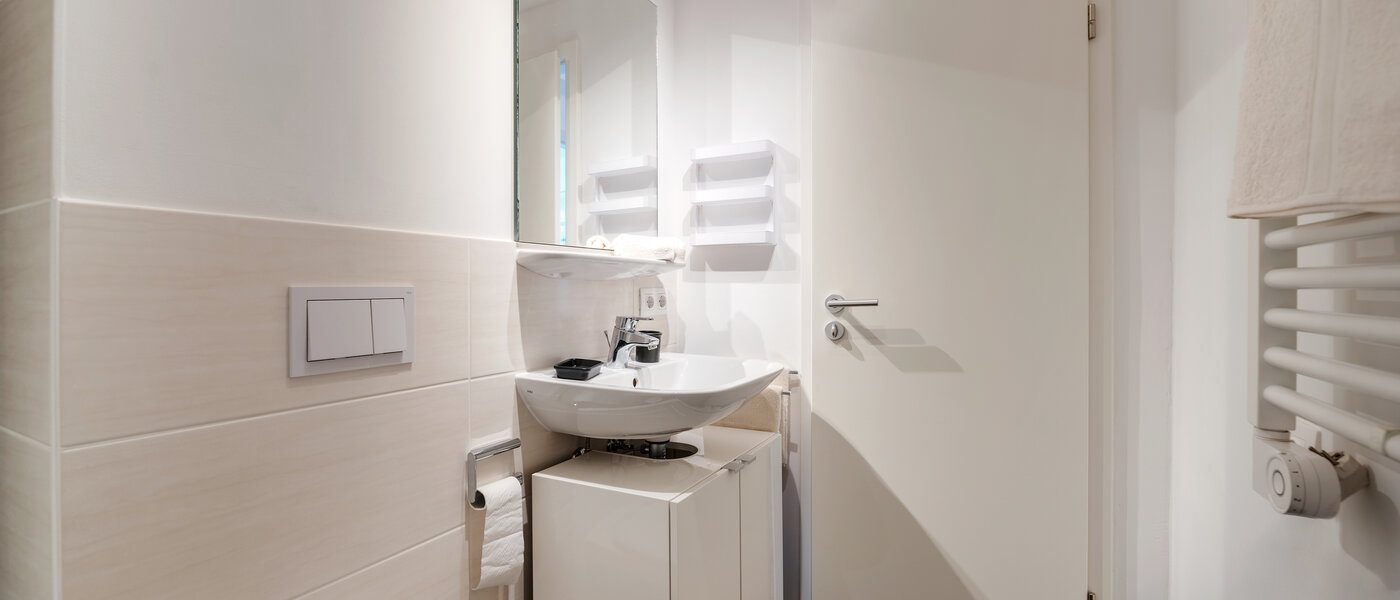 apartment Oberschleißheim 02 bathroom 12289