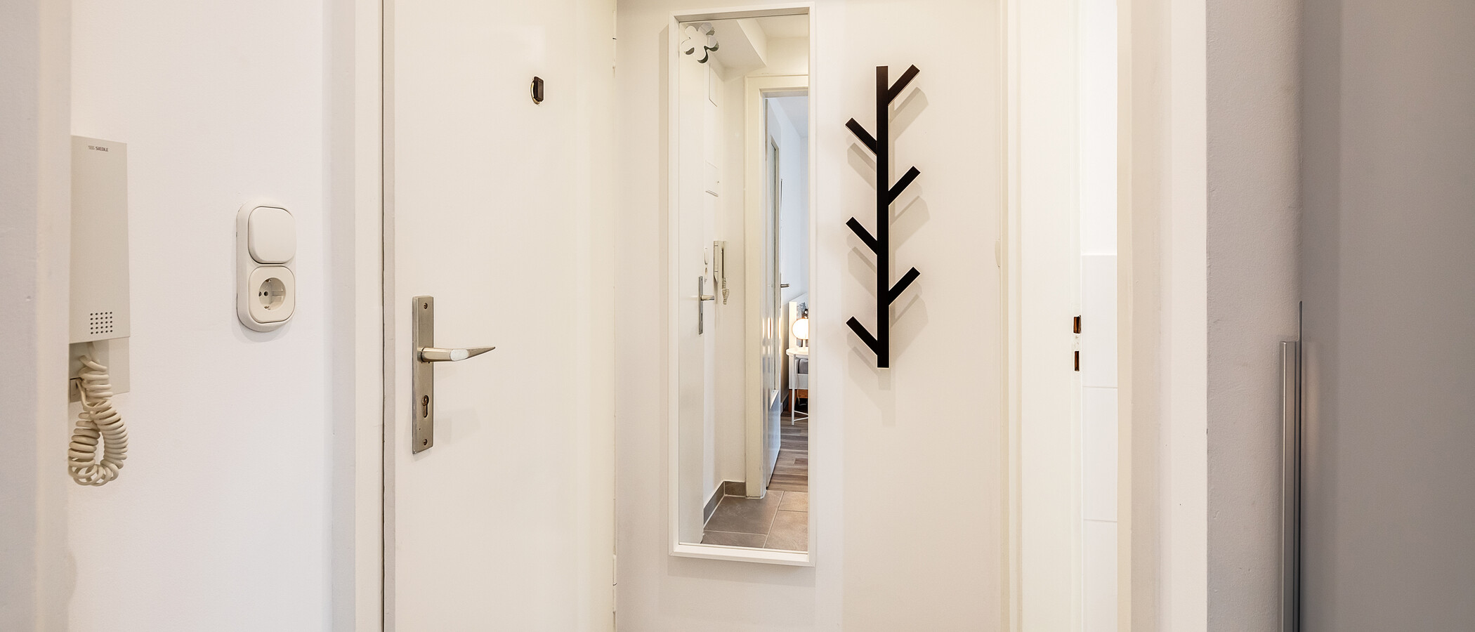 studio München Au 01 hall 12297
