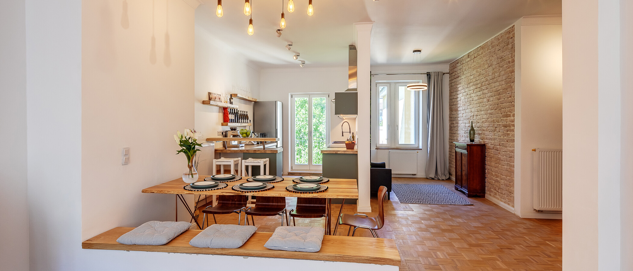 apartment München Schwabing 02 dining area 12306
