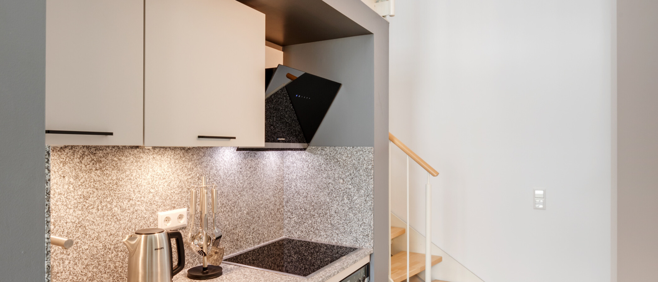 gallery apartment  München Ludwigsvorstadt 02 kitchen 12314