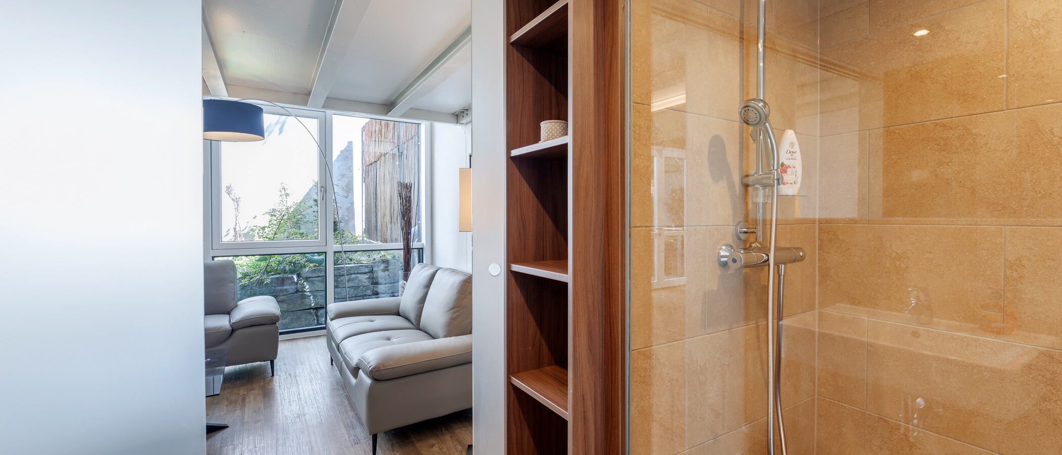 gallery apartment  München Ludwigsvorstadt 03 bathroom 12314