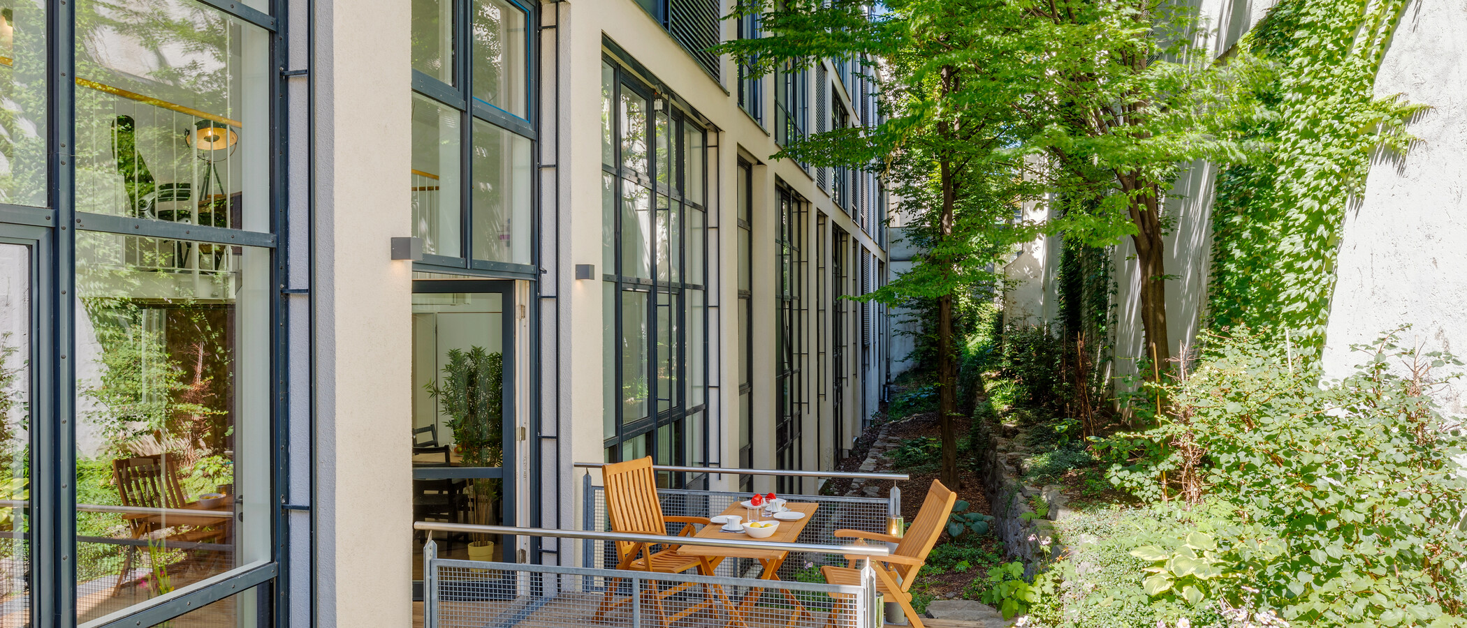 gallery apartment  München Ludwigsvorstadt 03 terrace 12314