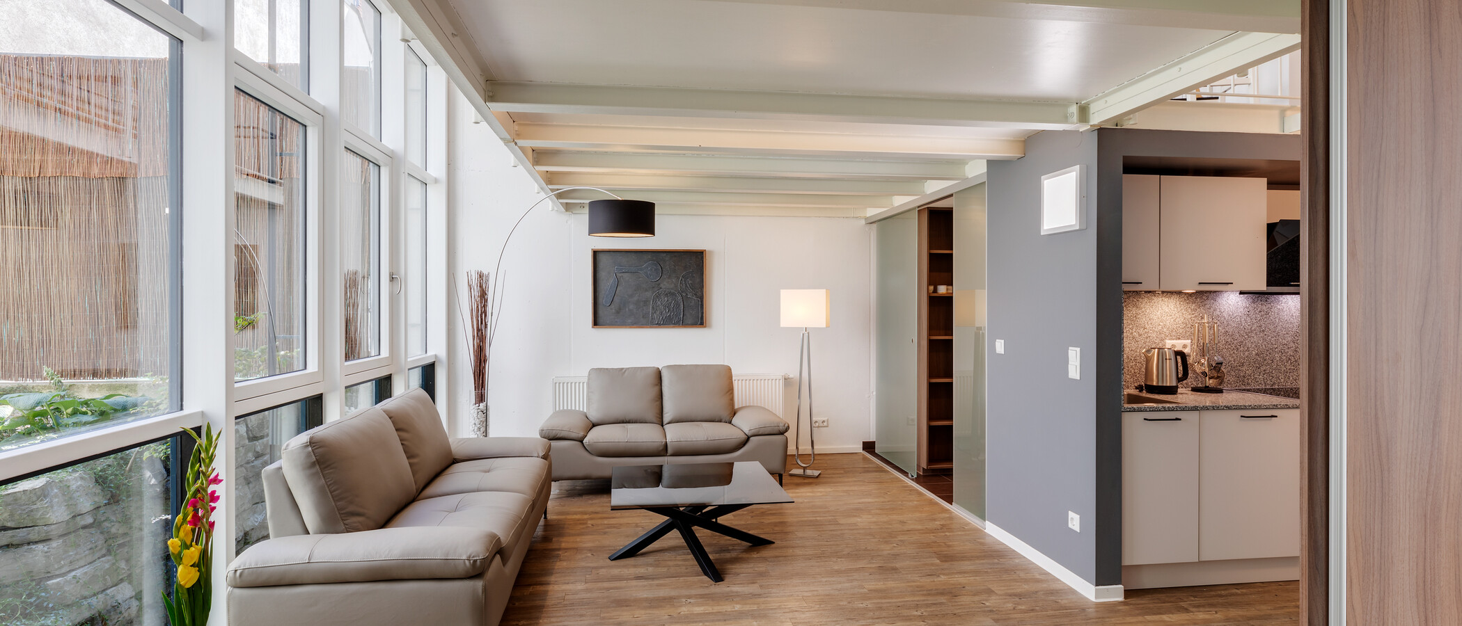 gallery apartment  München Ludwigsvorstadt 01 living area 12314