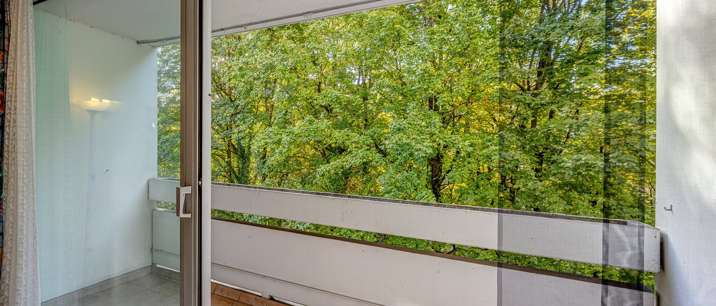 apartment München Arabellapark 01 balcony 12322