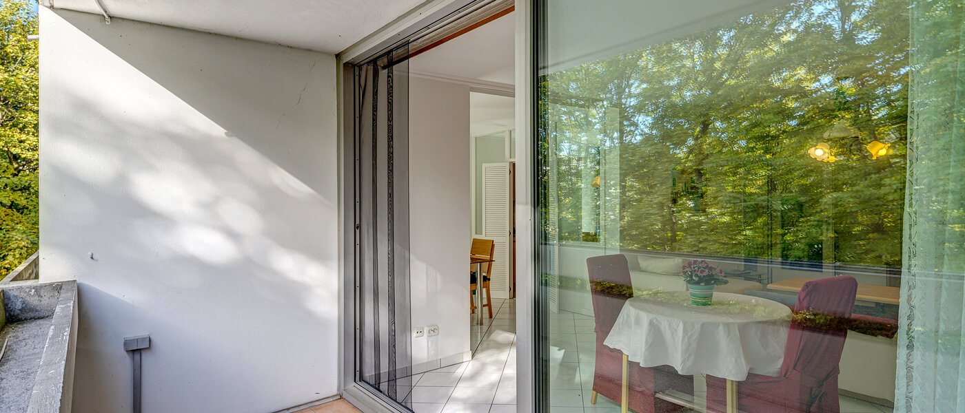 apartment München Arabellapark 02 balcony 12322