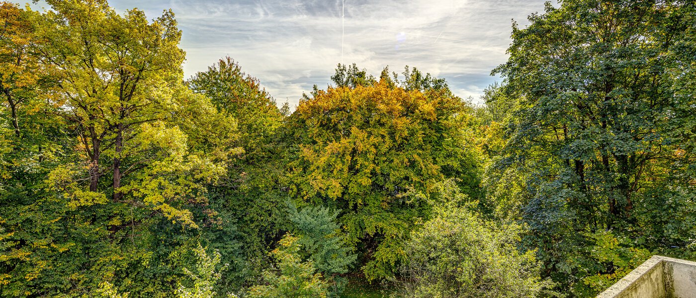 apartment München Arabellapark 02 view 12322