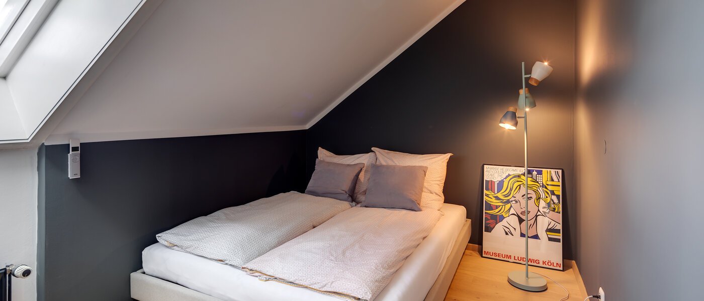 attic apartment München Obergiesing 01 bedroom 12328