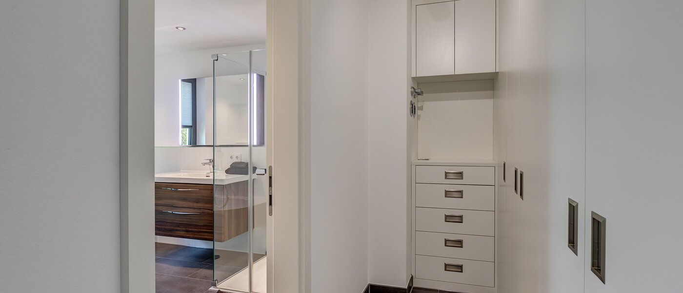 apartment München Pasing 01 dressing room 12344