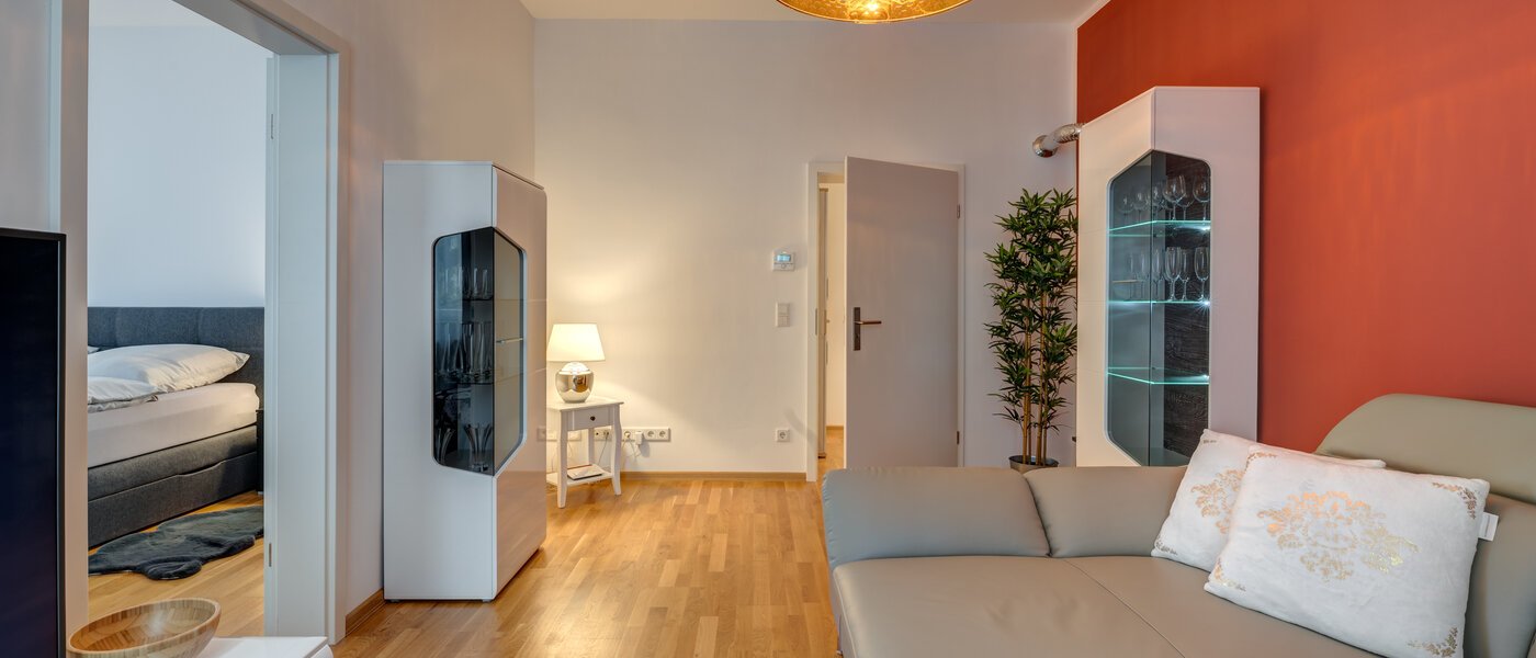 apartment München Neuhausen 03 living area 12363