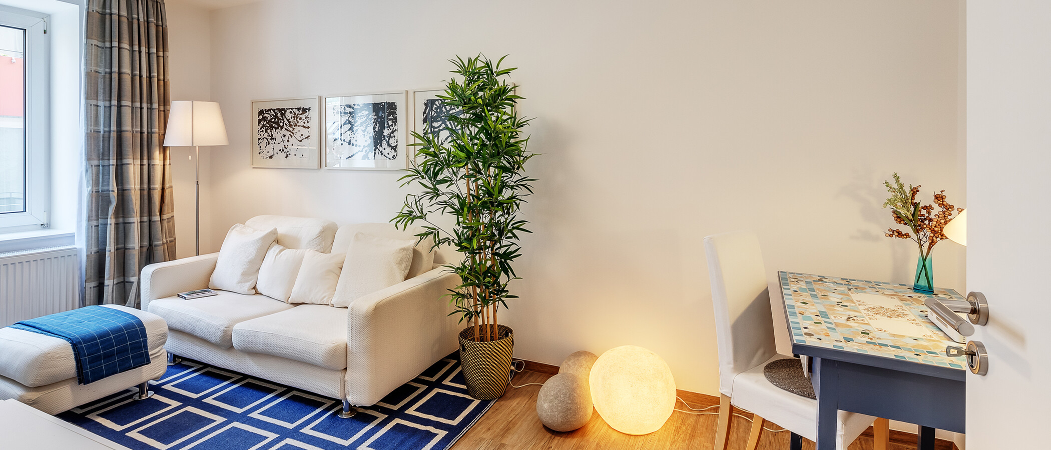 apartment München Isarvorstadt 01 living area 12369