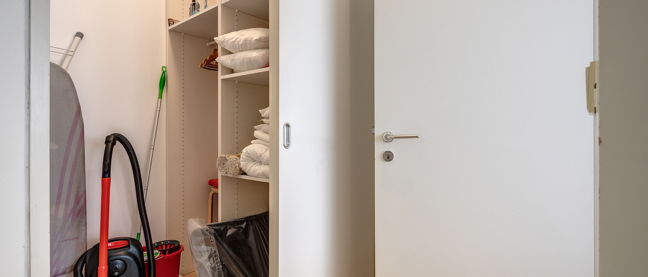 apartment München Schwabing-Nord (zw. Belgrad- & Leopoldstraße) 01 storage room 1238
