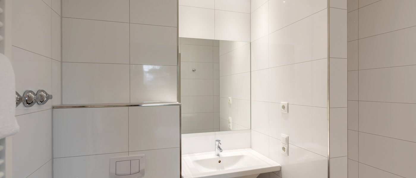 apartment Ismaning 01 bathroom 12383
