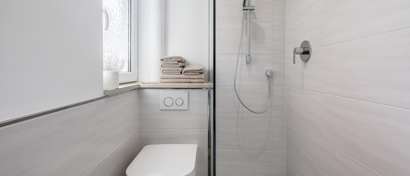 apartment München Maxvorstadt 01 bathroom 12385