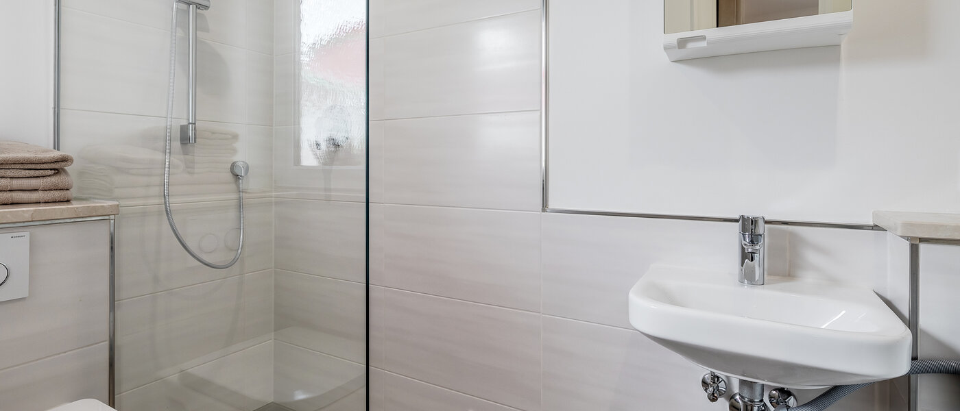 apartment München Maxvorstadt 02 bathroom 12385